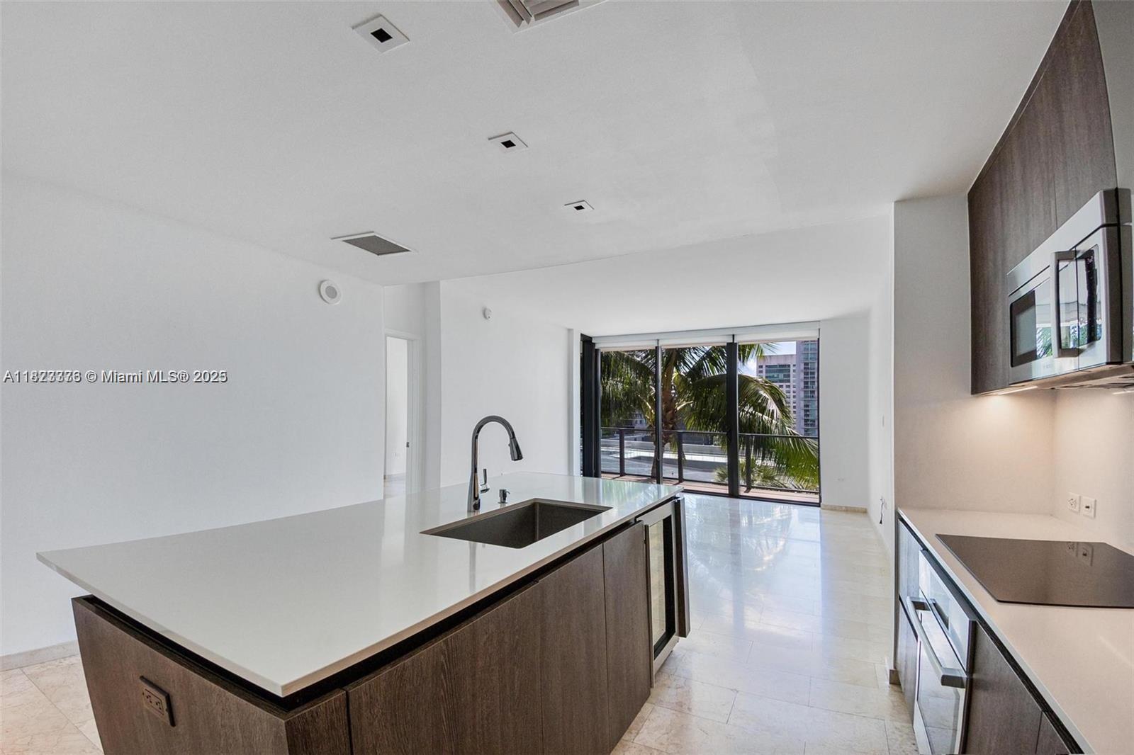 Apartamento à Venda em Miami, FL