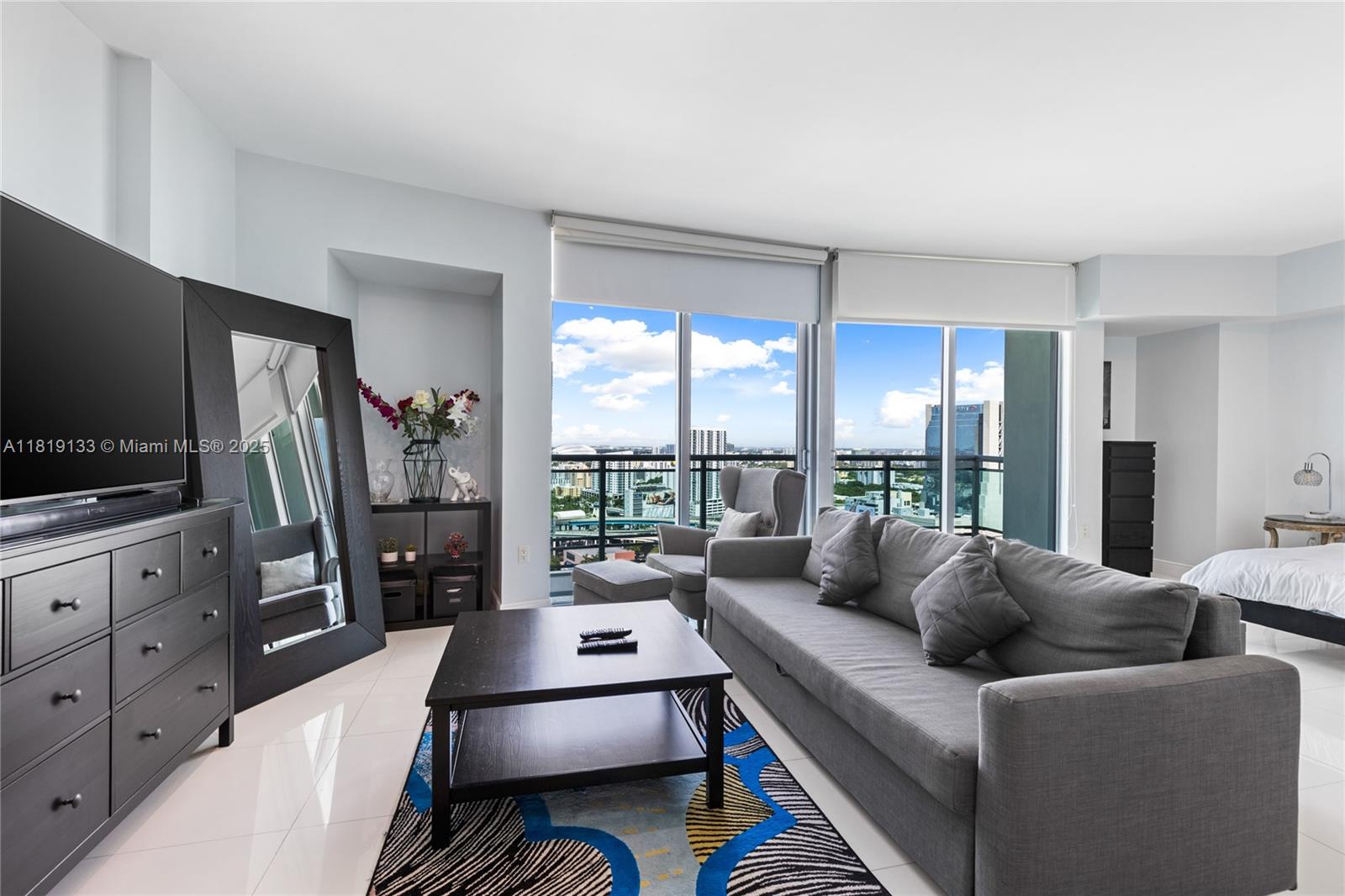 350 S Miami Ave #2815, Miami FL 33130