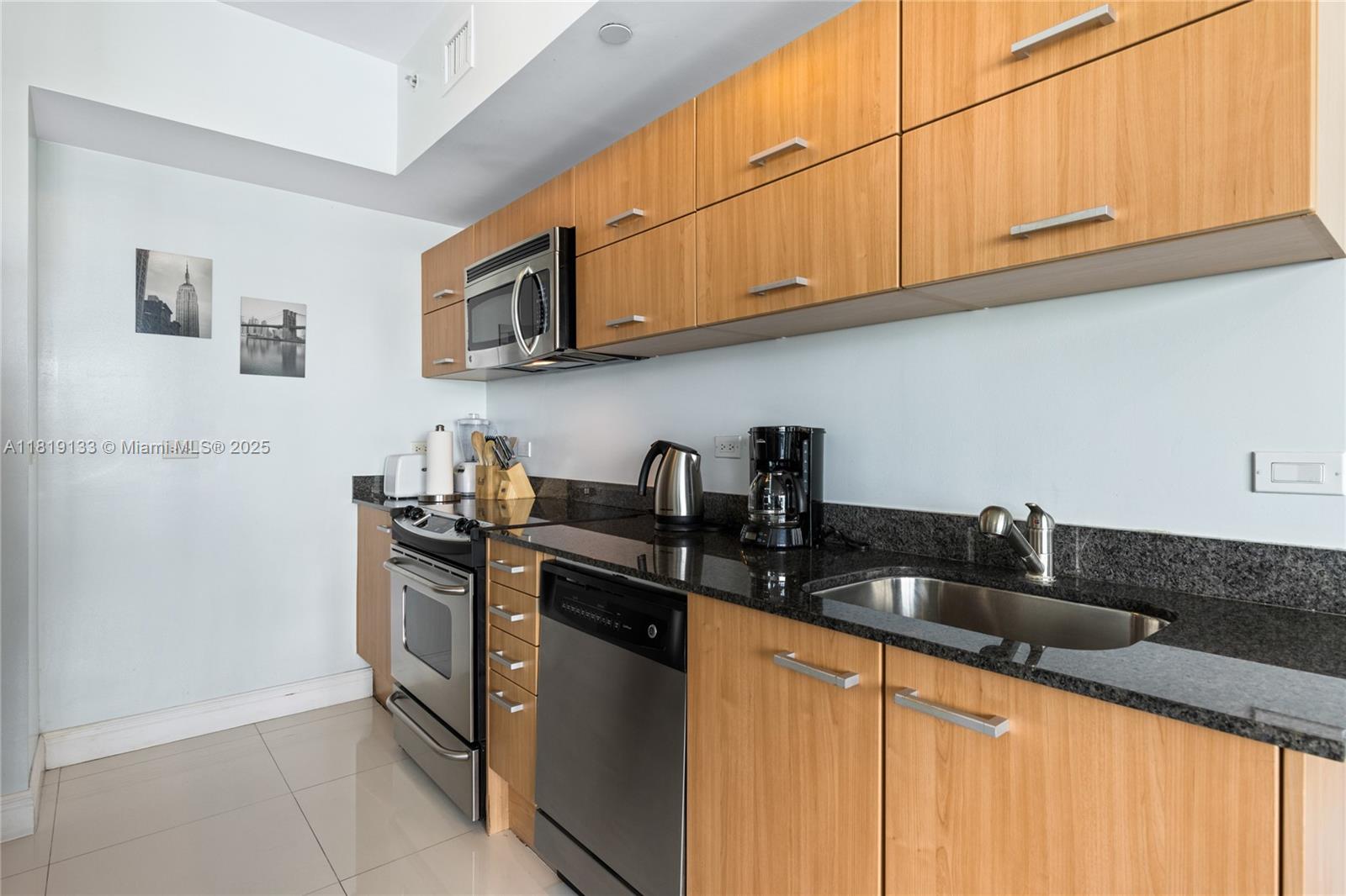 350 S Miami Ave #2815, Miami FL 33130