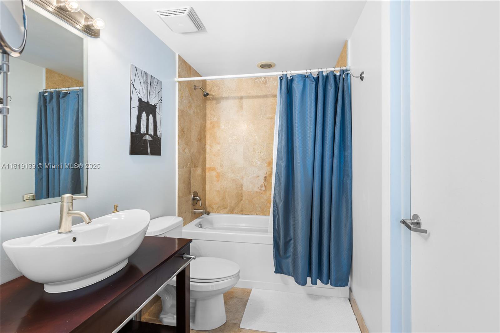 350 S Miami Ave #2815, Miami FL 33130
