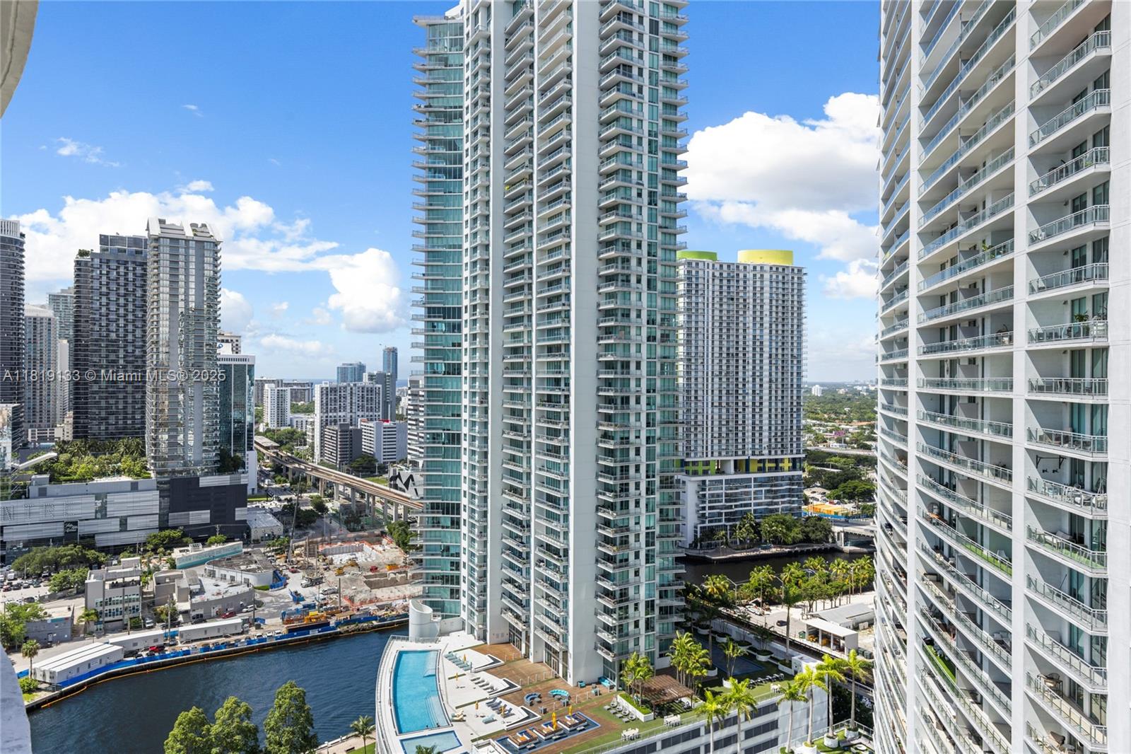 350 S Miami Ave #2815, Miami FL 33130