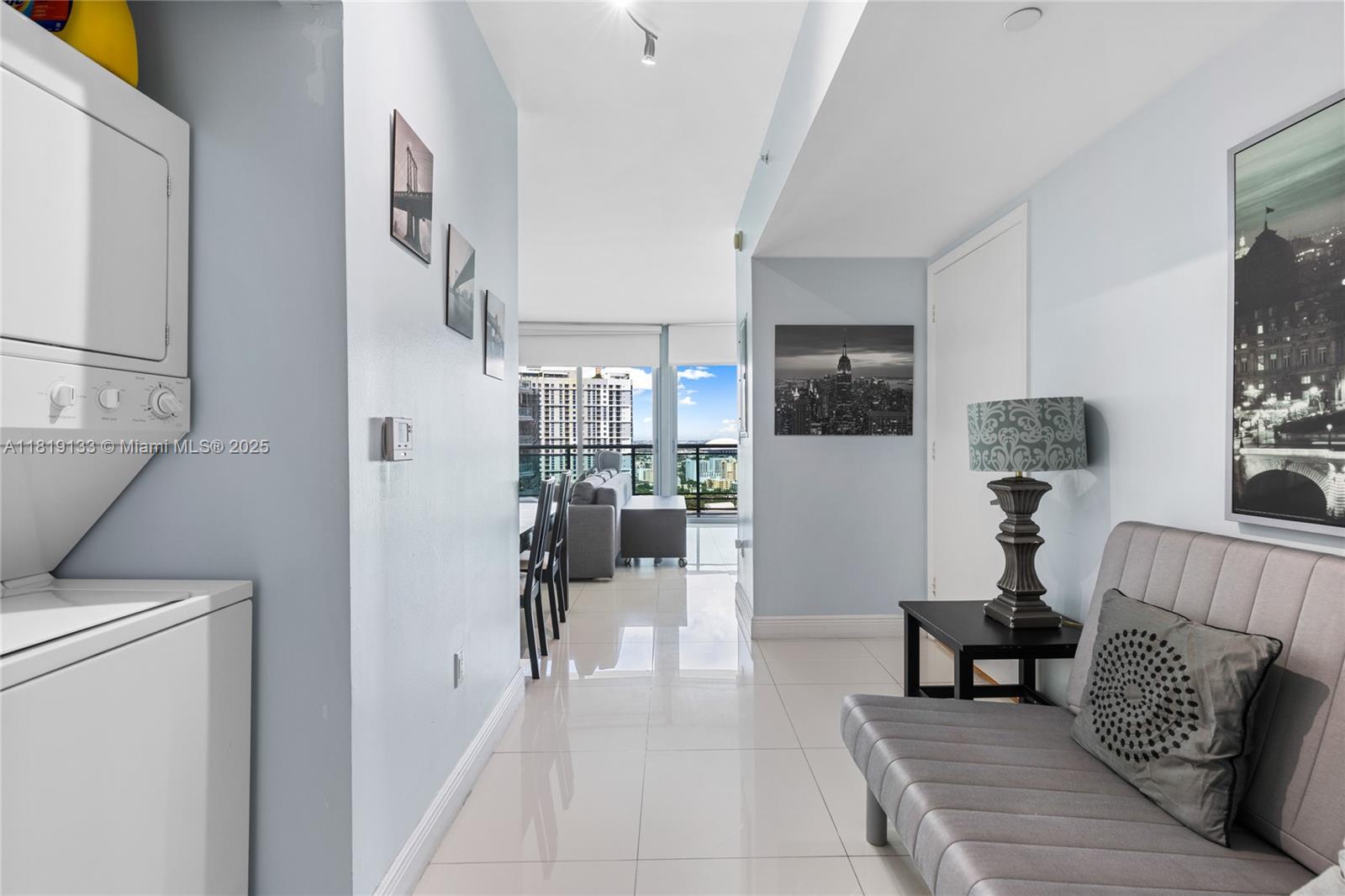 350 S Miami Ave #2815, Miami FL 33130