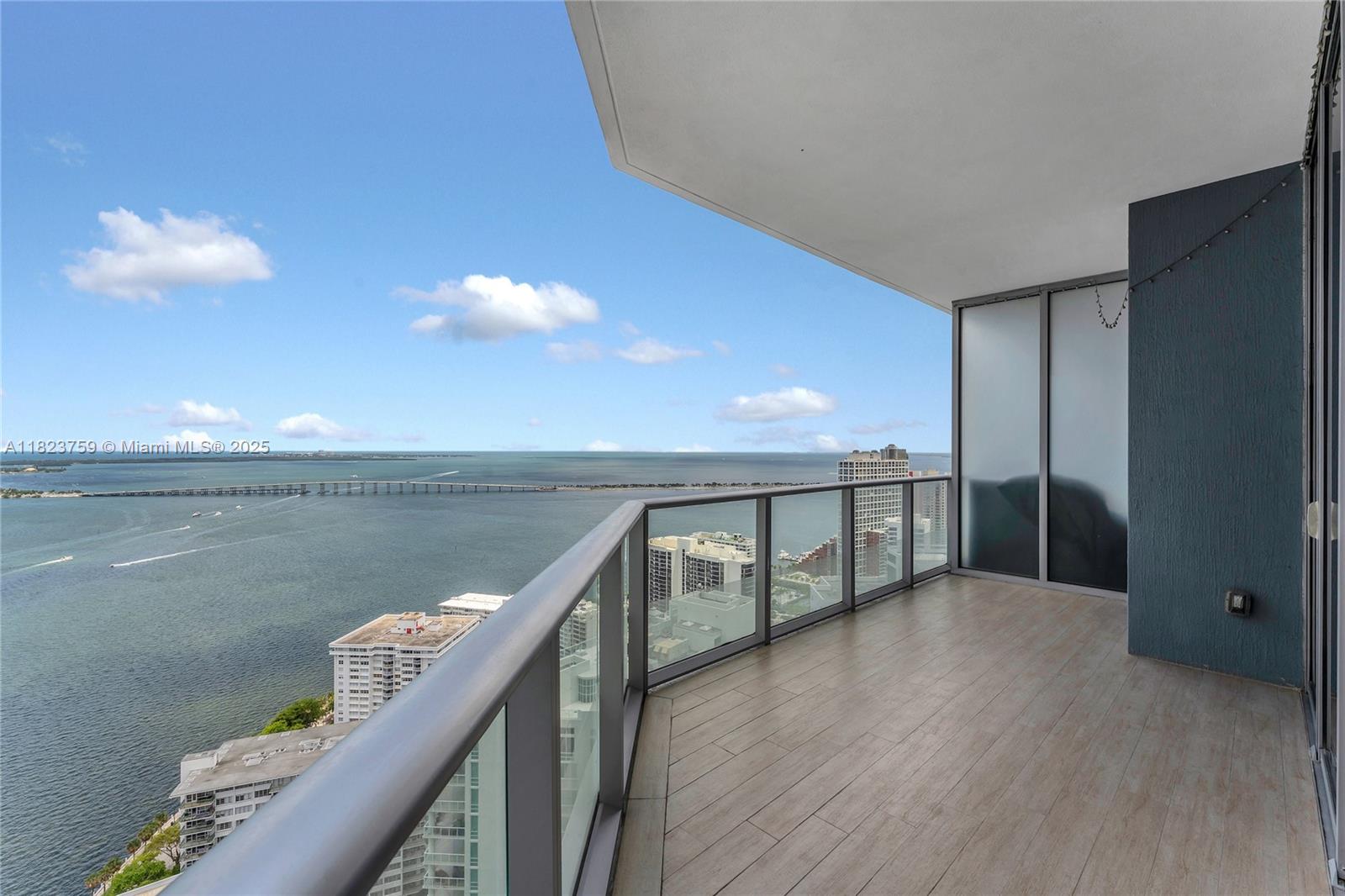 1300 Brickell Bay Dr #3904, Miami FL 33131