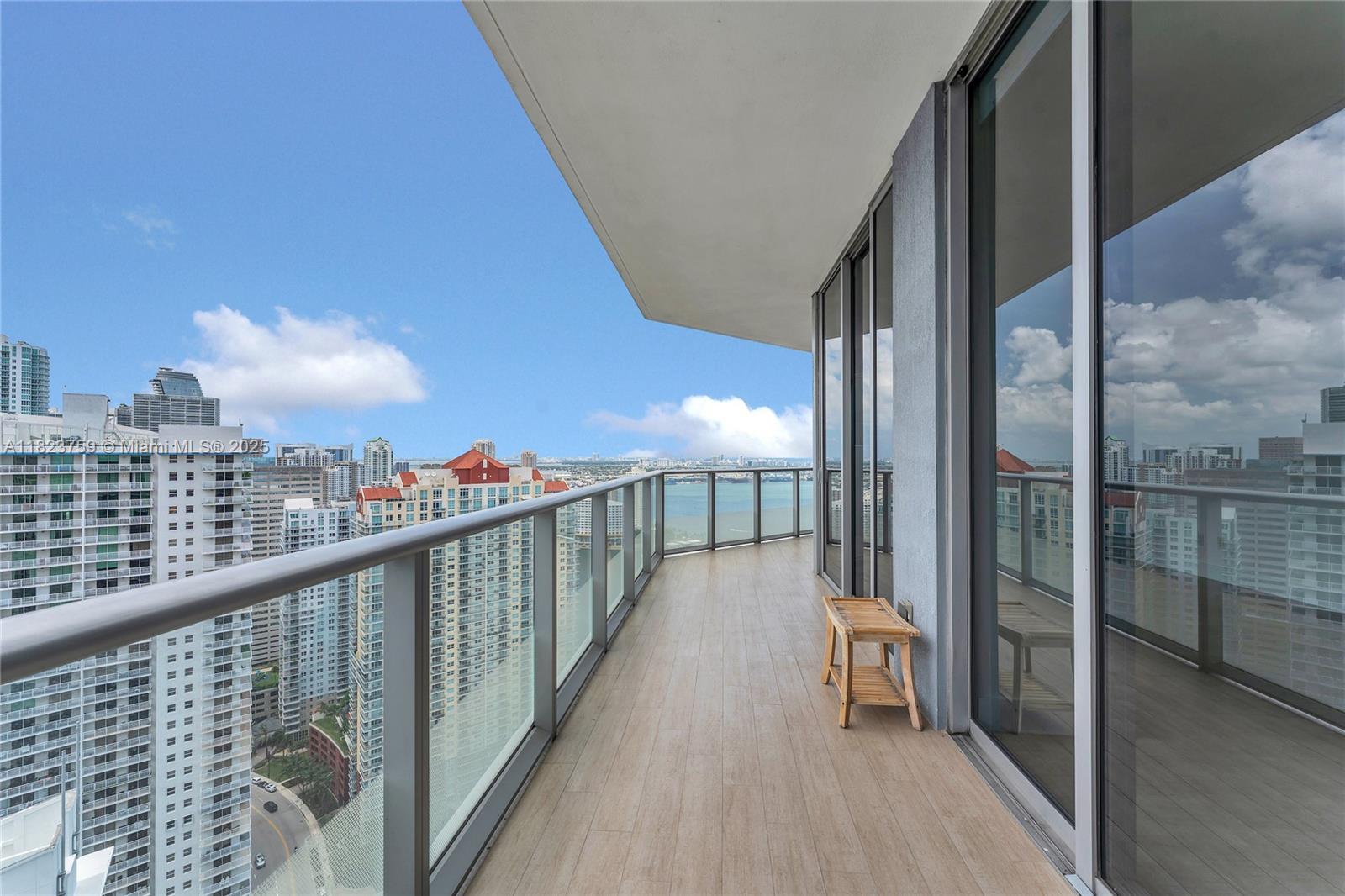1300 Brickell Bay Dr #3904, Miami FL 33131