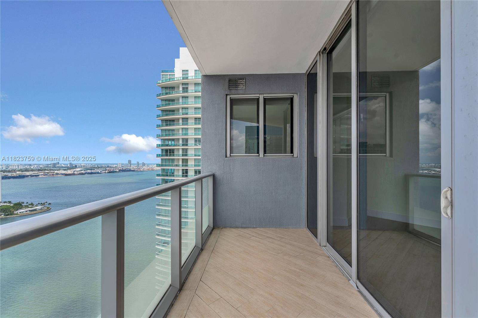 1300 Brickell Bay Dr #3904, Miami FL 33131