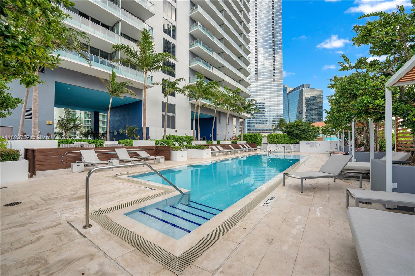 1300 Brickell Bay Dr #3904, Miami FL 33131
