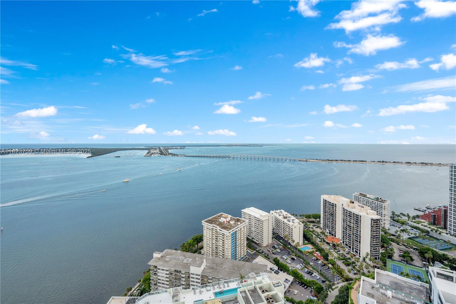1300 Brickell Bay Dr #3904, Miami FL 33131