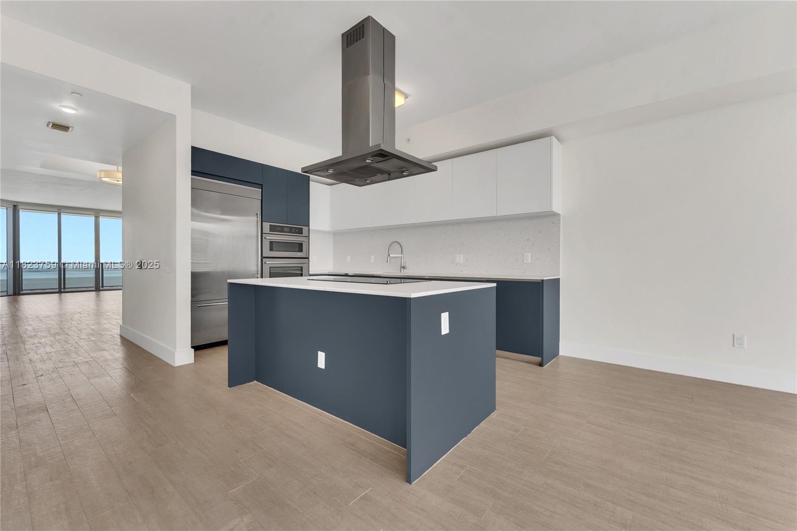 1300 Brickell Bay Dr #3904, Miami FL 33131