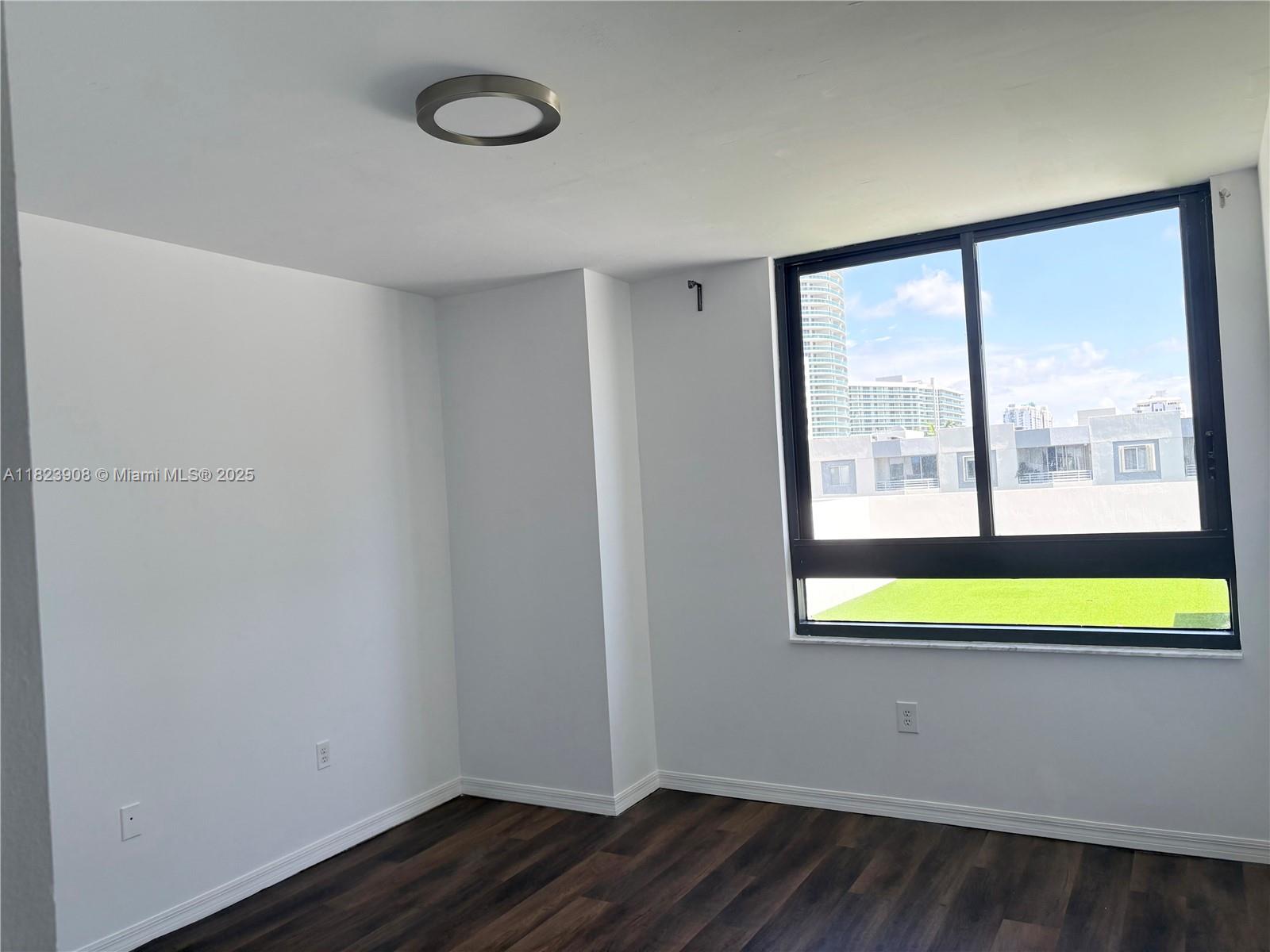 1330 West Ave #413, Miami Beach FL 33139