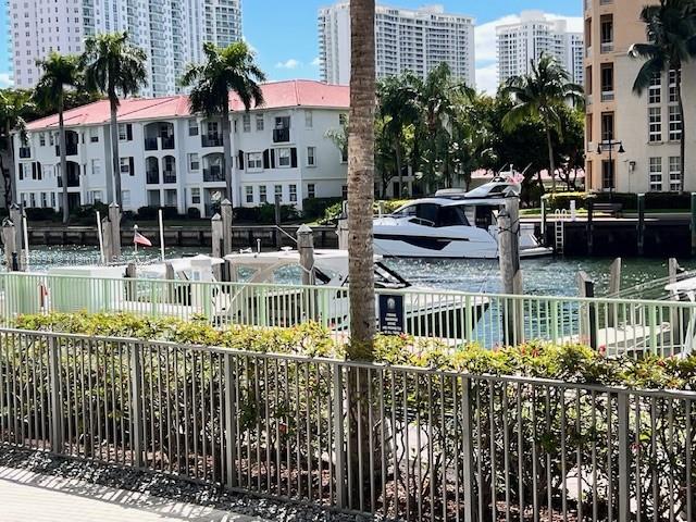 2950 NE 188th St #128, Aventura FL 33180
