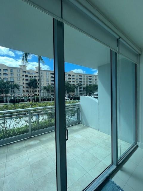 2950 NE 188th St #128, Aventura FL 33180