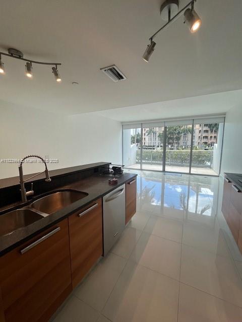 2950 NE 188th St #128, Aventura FL 33180