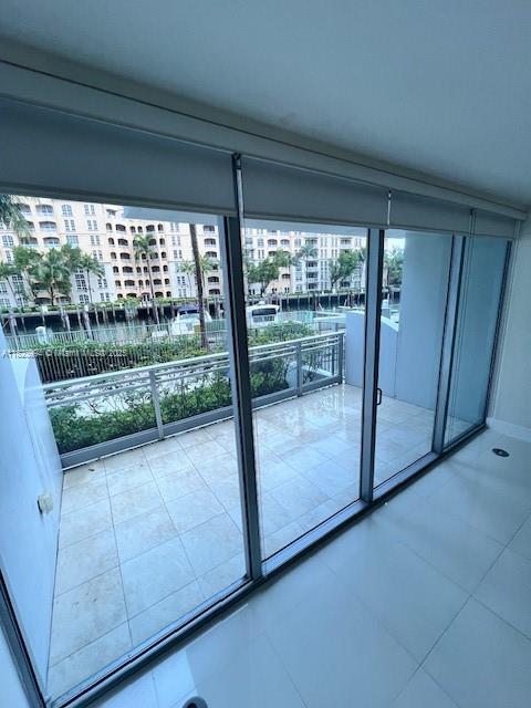 2950 NE 188th St #128, Aventura FL 33180