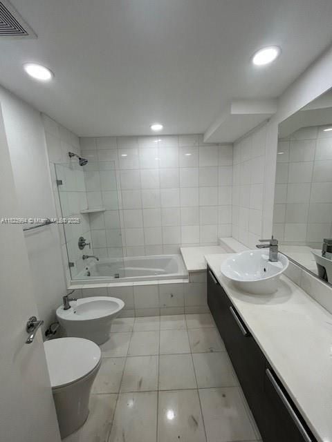2950 NE 188th St #128, Aventura FL 33180