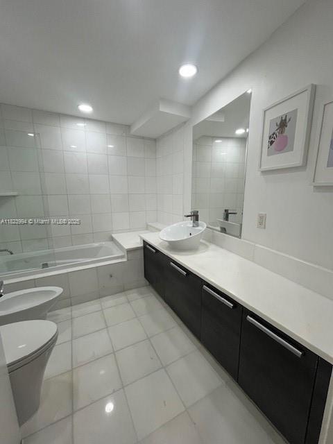 2950 NE 188th St #128, Aventura FL 33180