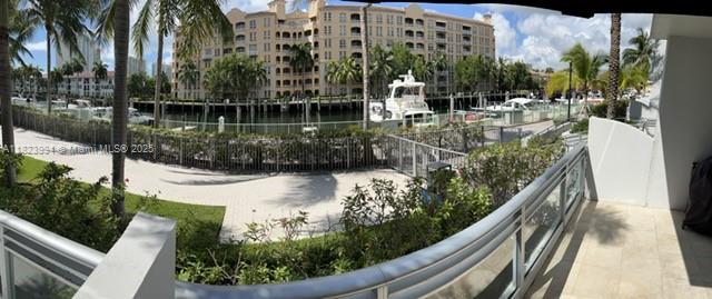 2950 NE 188th St #128, Aventura FL 33180