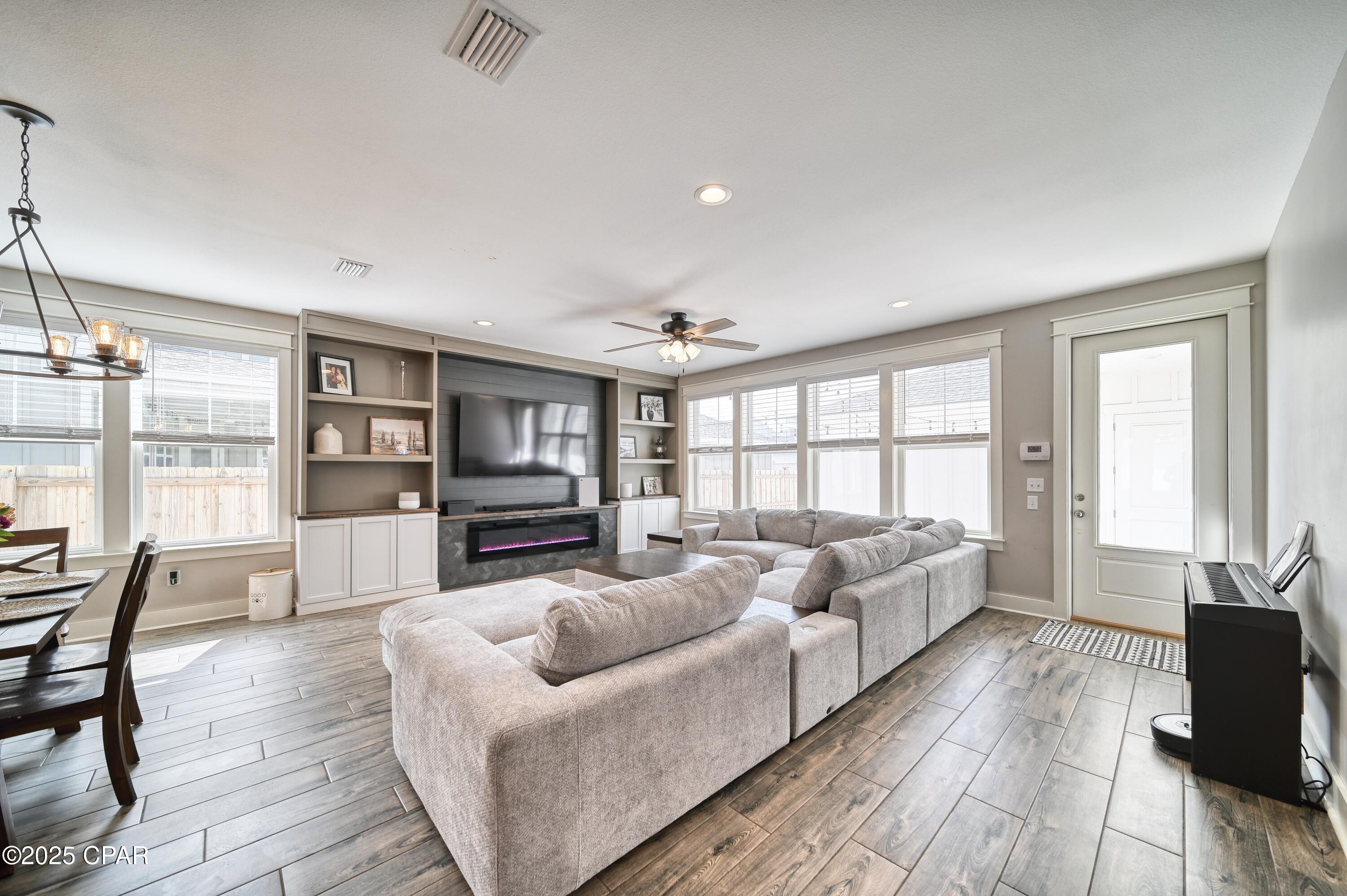Image 15 For 2101 Calamint Street