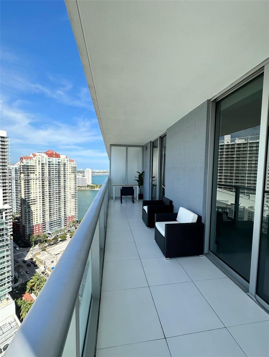 1300 Brickell Bay Dr #3101, Miami FL 33131