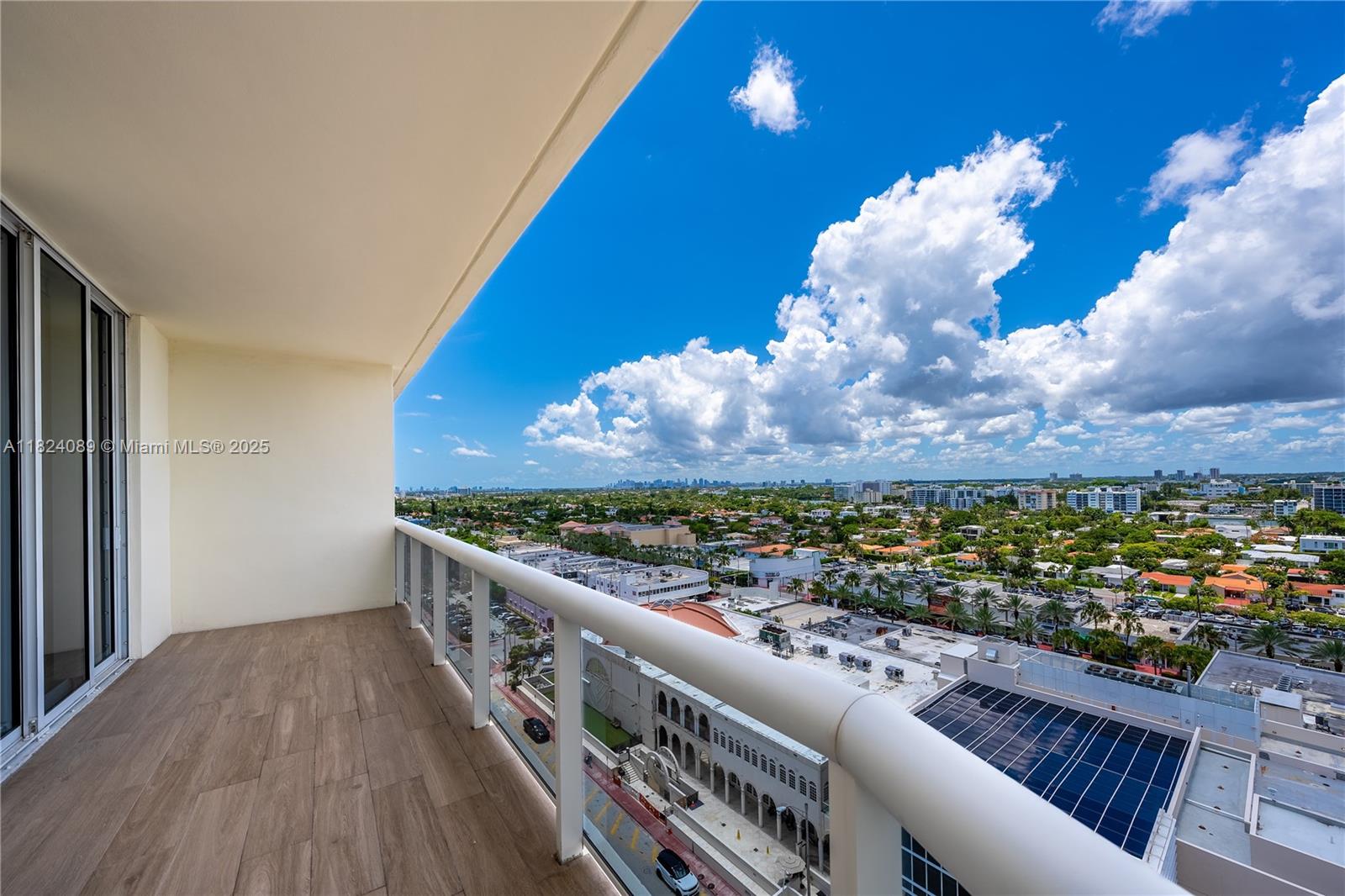 9559 Collins Ave #SPH-G, Surfside FL 33154