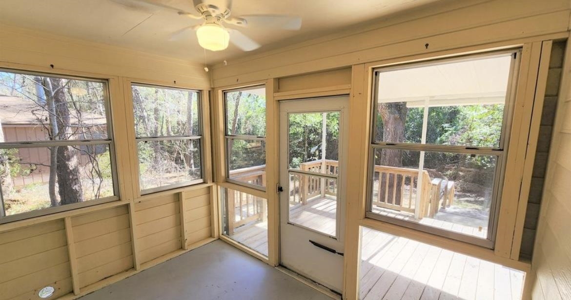 2585 Panther Creek Road, Tallahassee, Texas image 17
