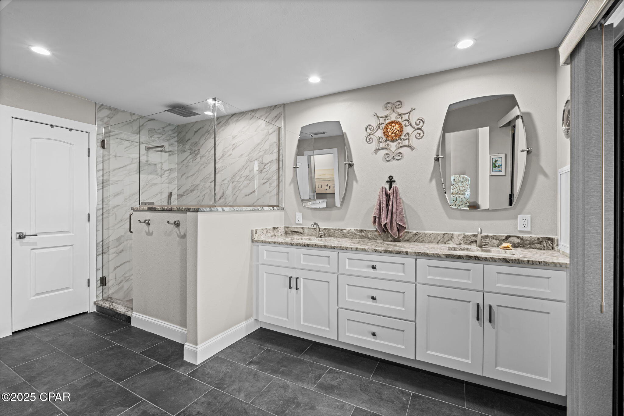 Image 31 For 425 Bayshore Drive 11