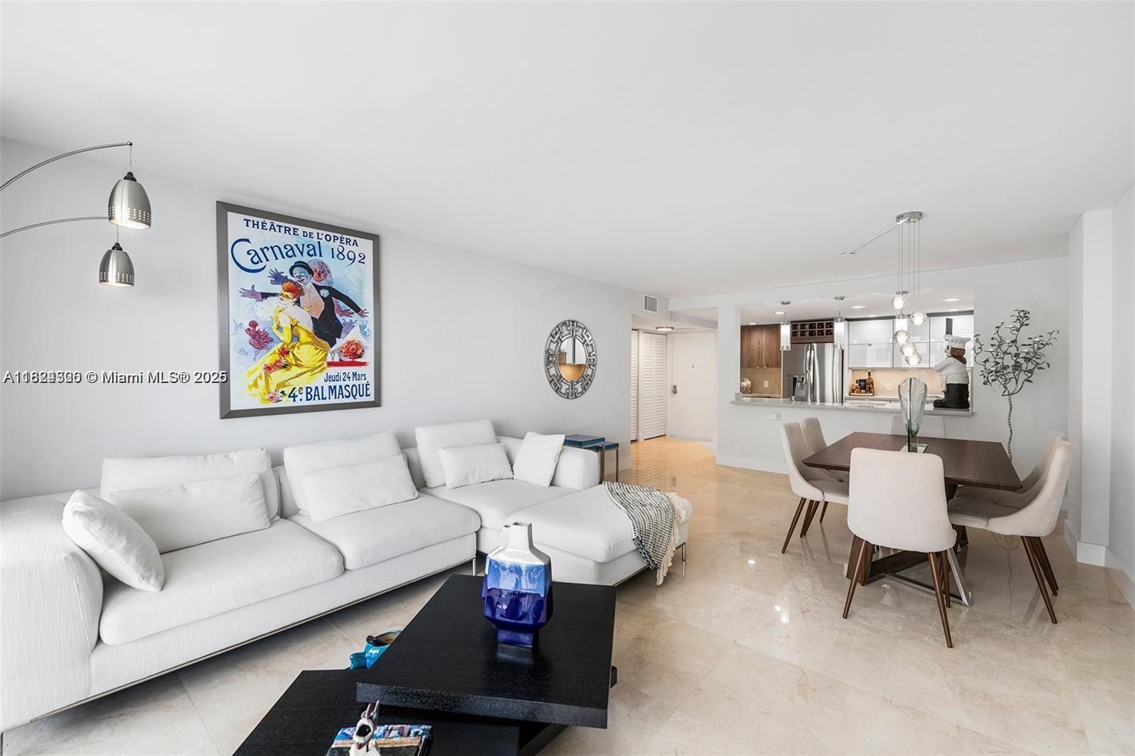 listing main picture