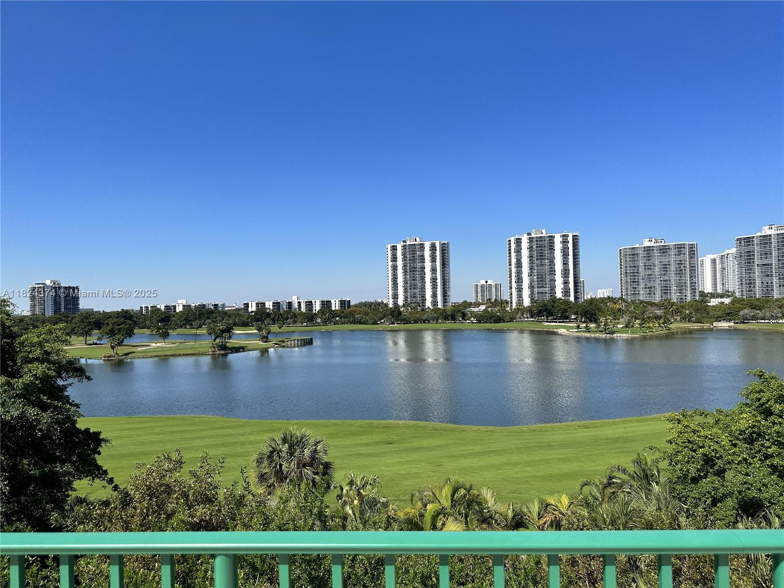 19900 E Country Club Dr #1218, Aventura FL 33180