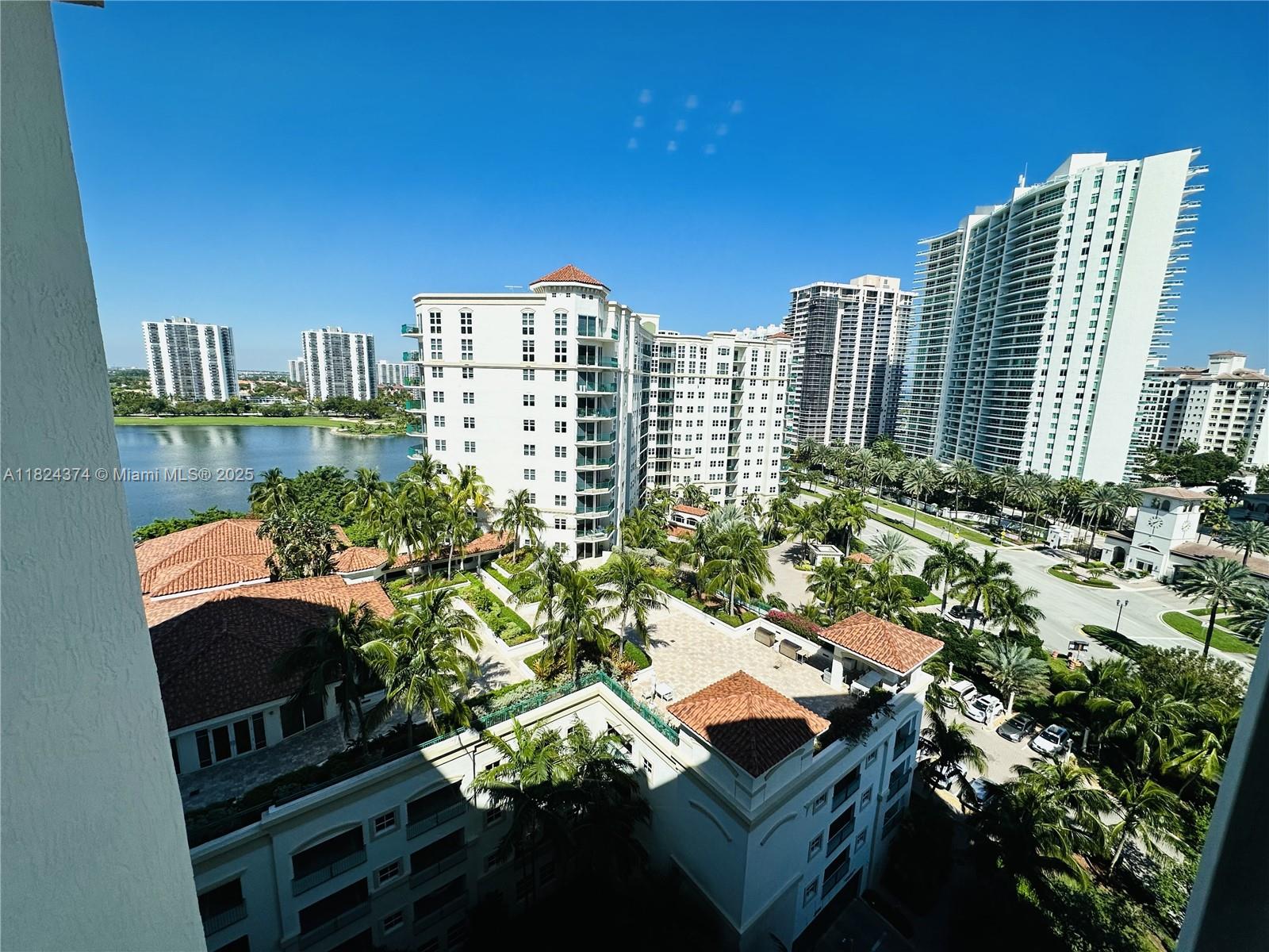 19900 E Country Club Dr #1218, Aventura FL 33180