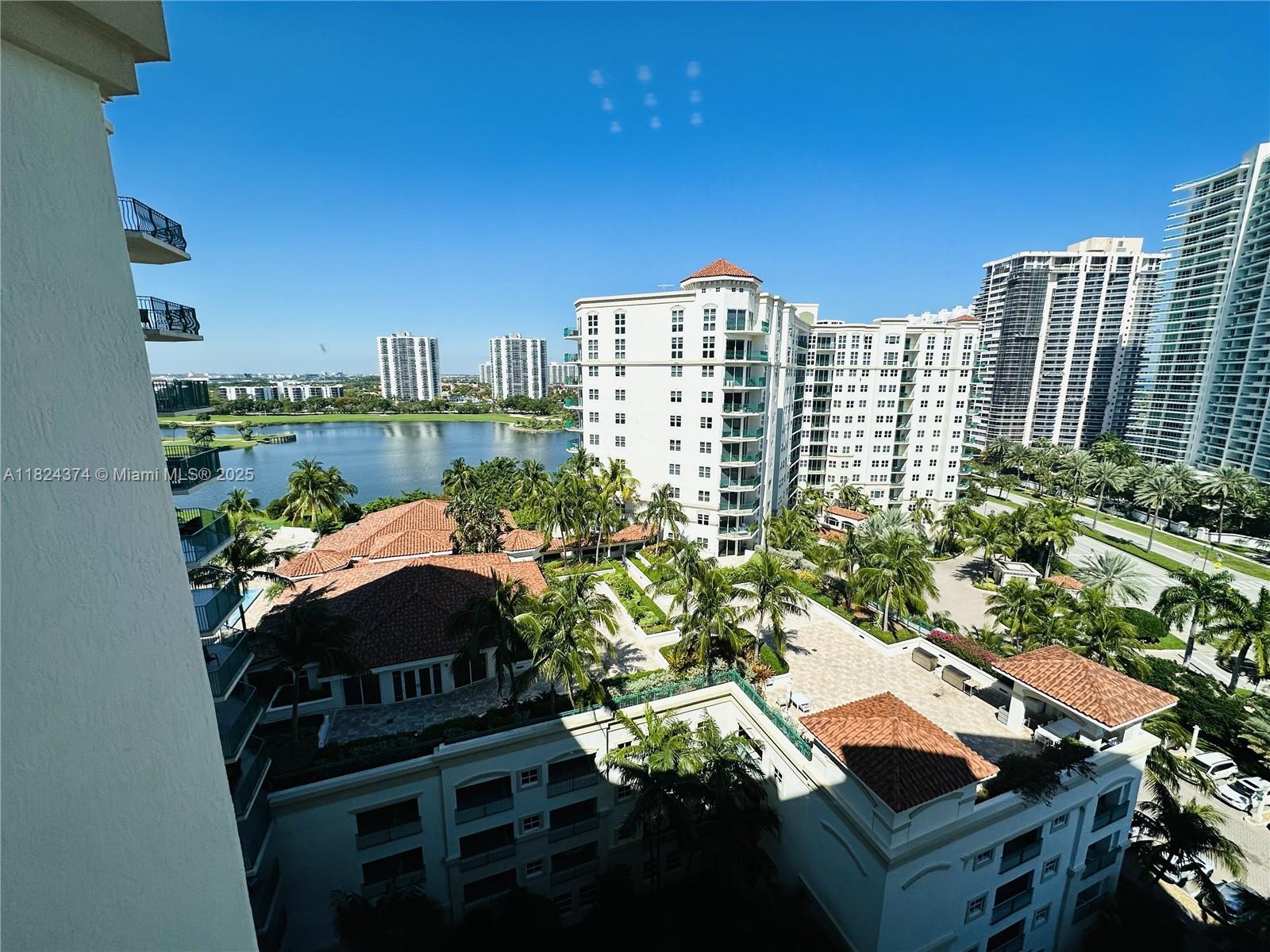 19900 E Country Club Dr #1218, Aventura FL 33180