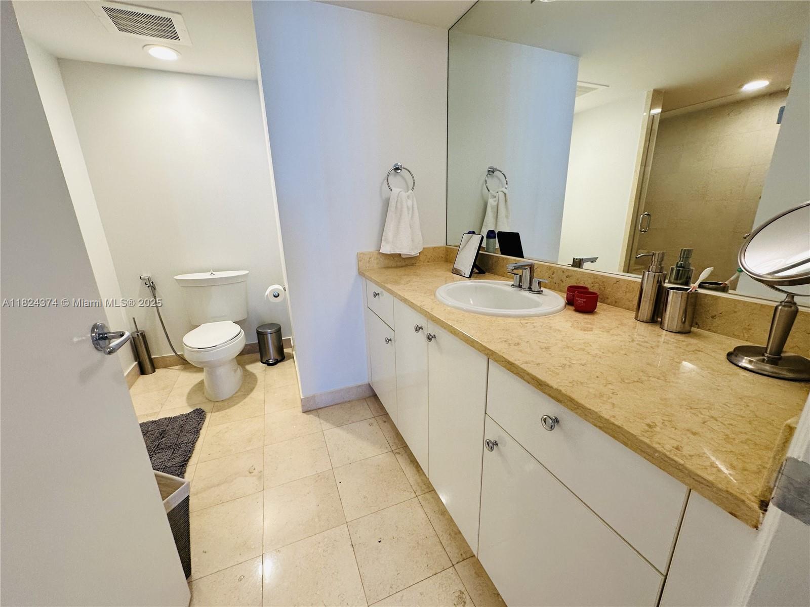 19900 E Country Club Dr #1218, Aventura FL 33180