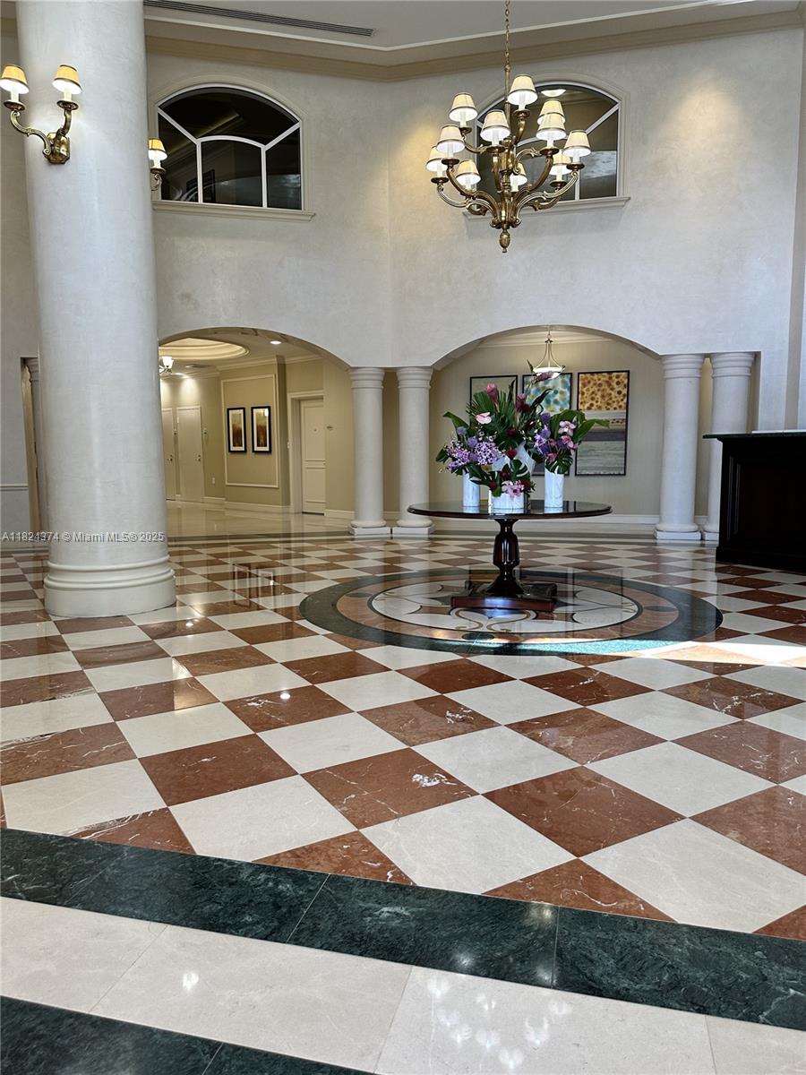 19900 E Country Club Dr #1218, Aventura FL 33180