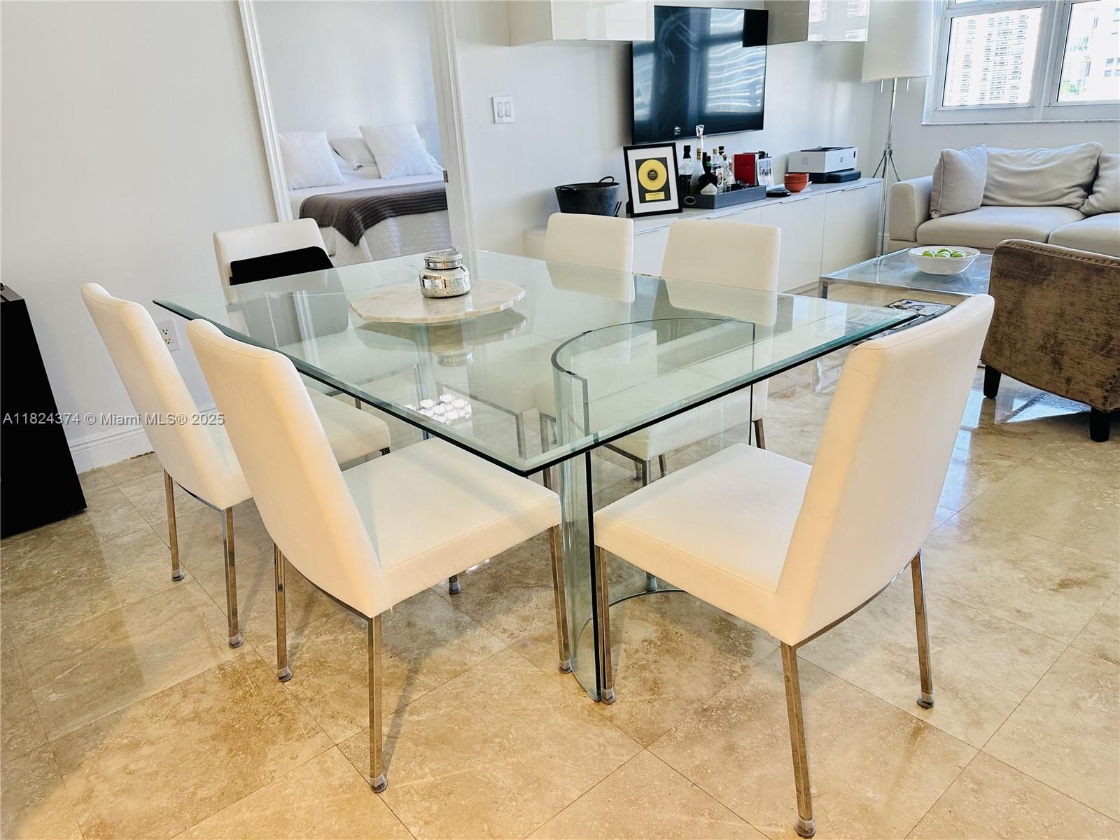 19900 E Country Club Dr #1218, Aventura FL 33180