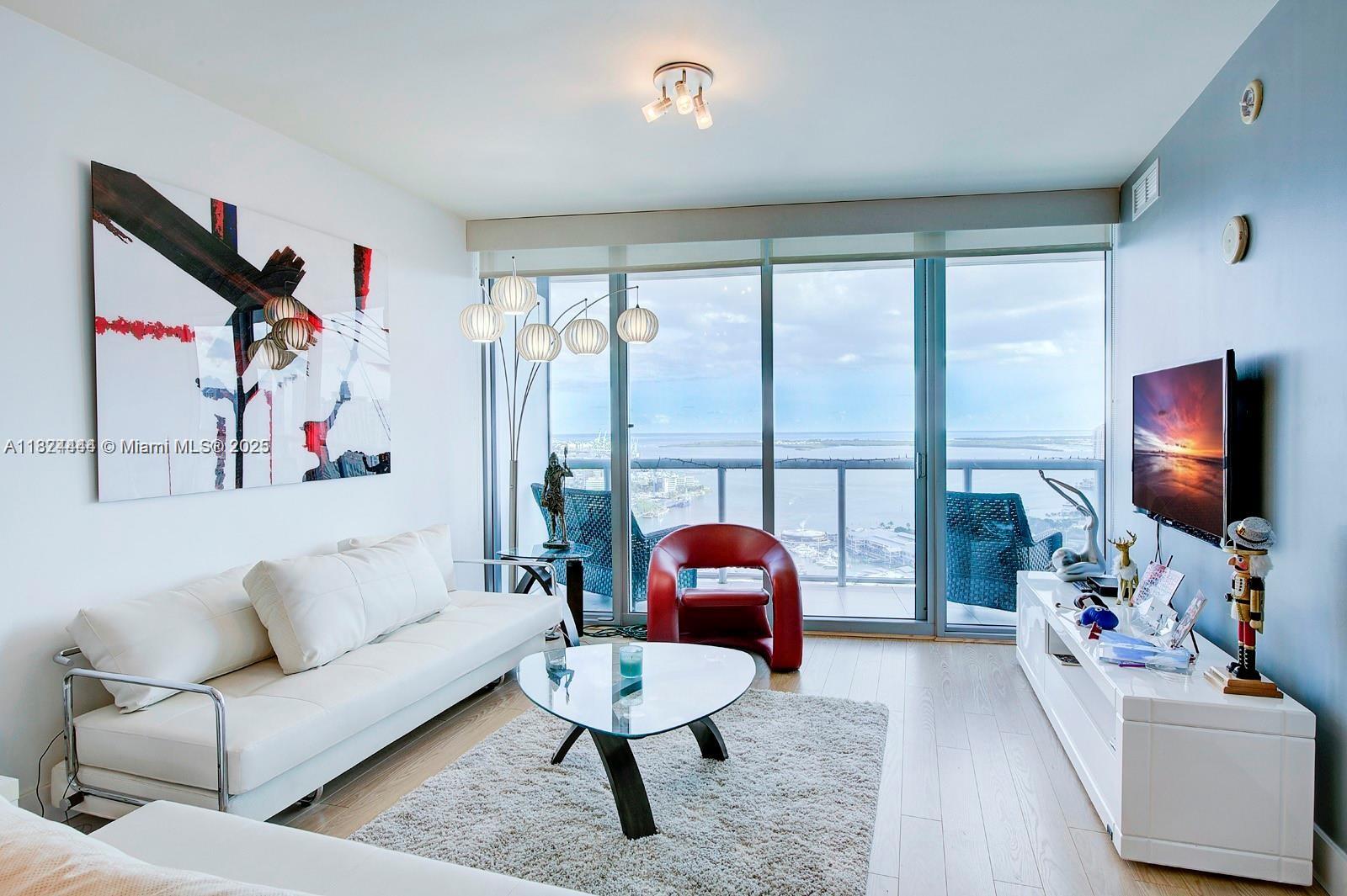 888 Biscayne Blvd #4007, Miami FL 33132