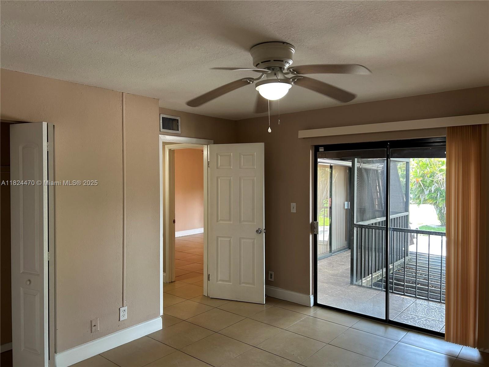 5818 Swordfish Ct #D, Tamarac, Florida image 14