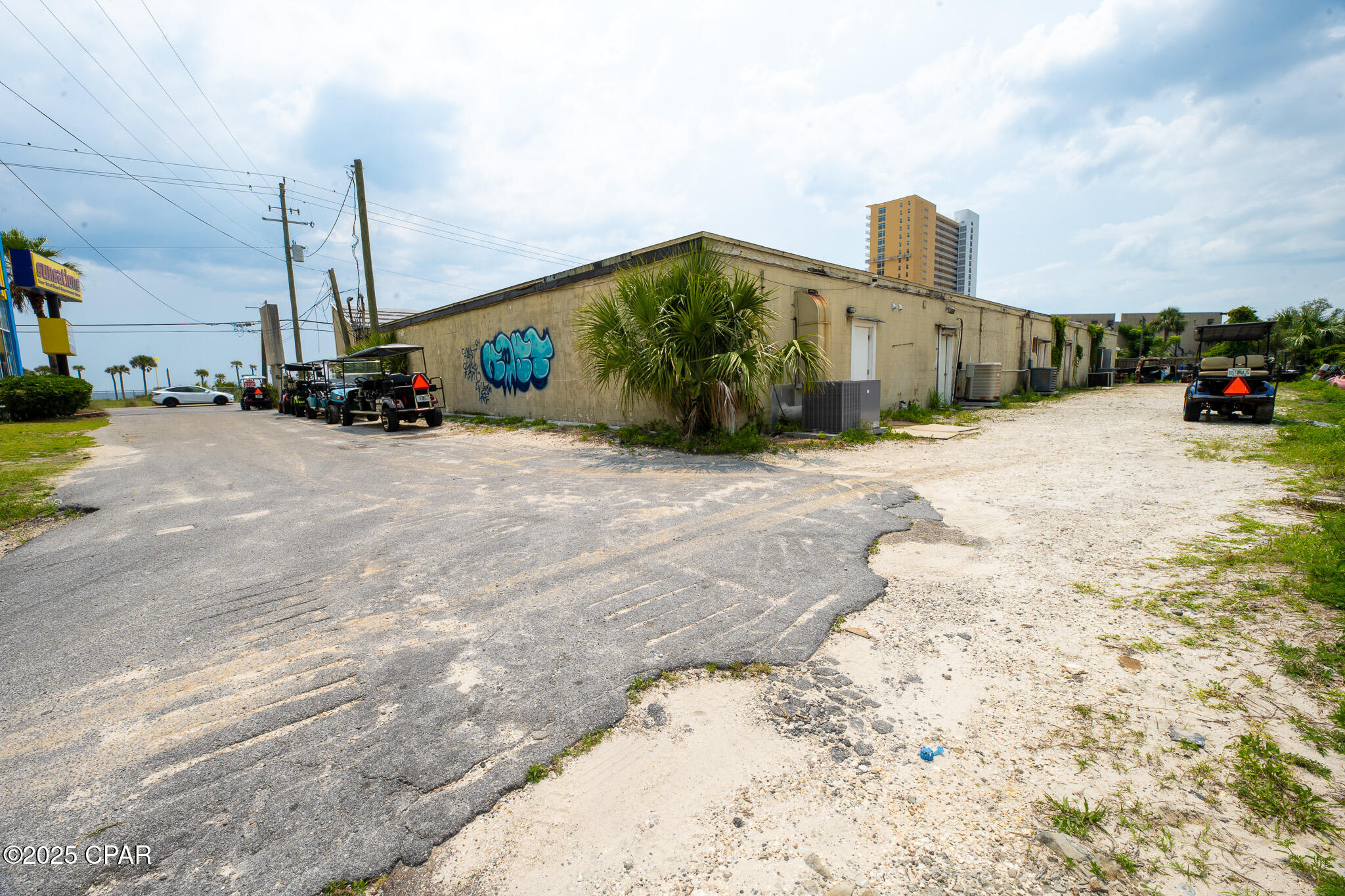 Image 12 For 11832 Front Beach Road