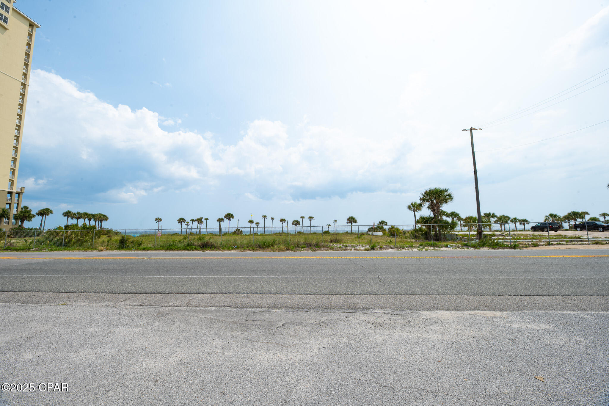 Image 14 For 11832 Front Beach Road
