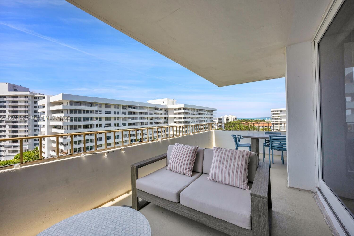 177 Ocean Lane Dr #1009, Key Biscayne FL 33149