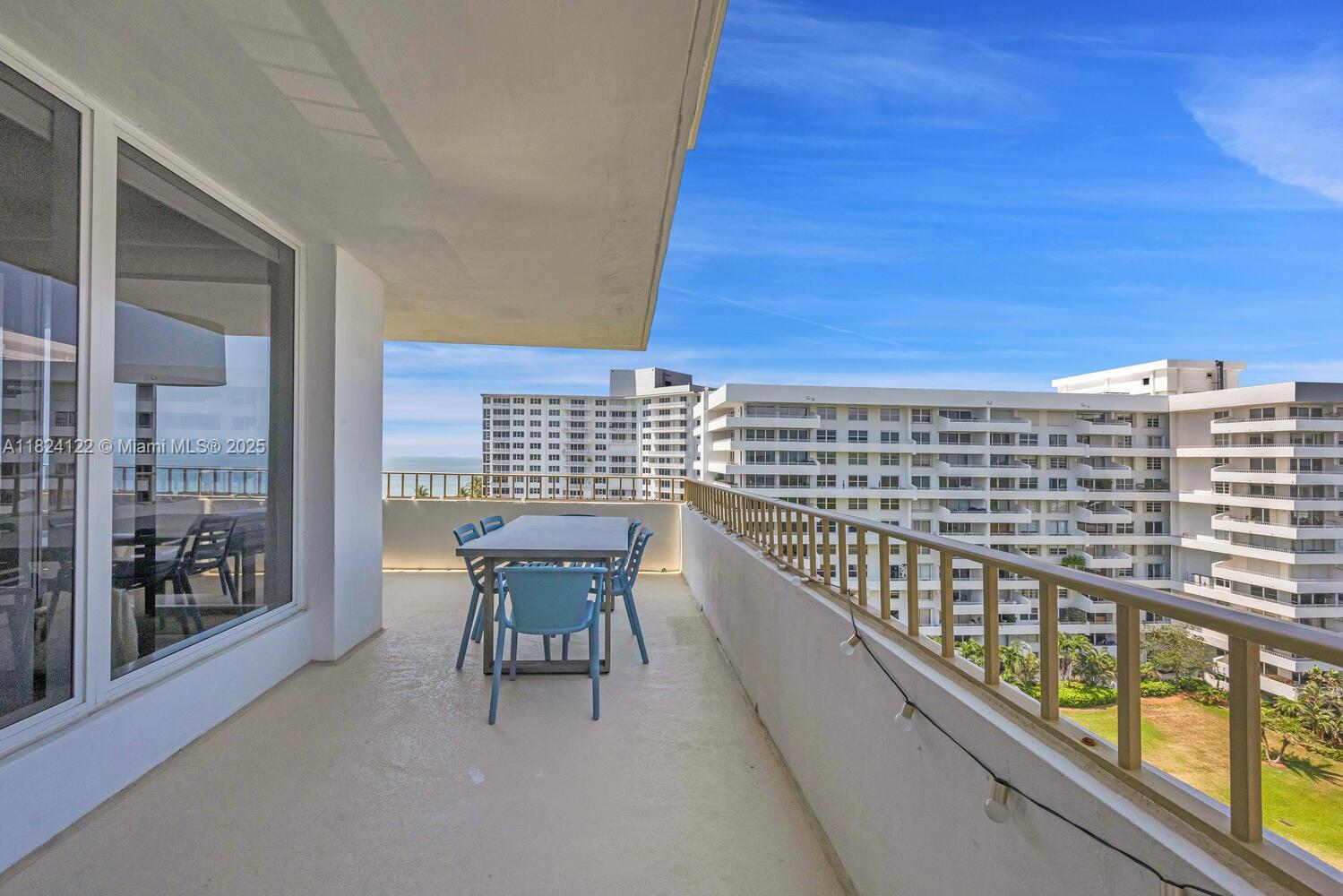 177 Ocean Lane Dr #1009, Key Biscayne FL 33149