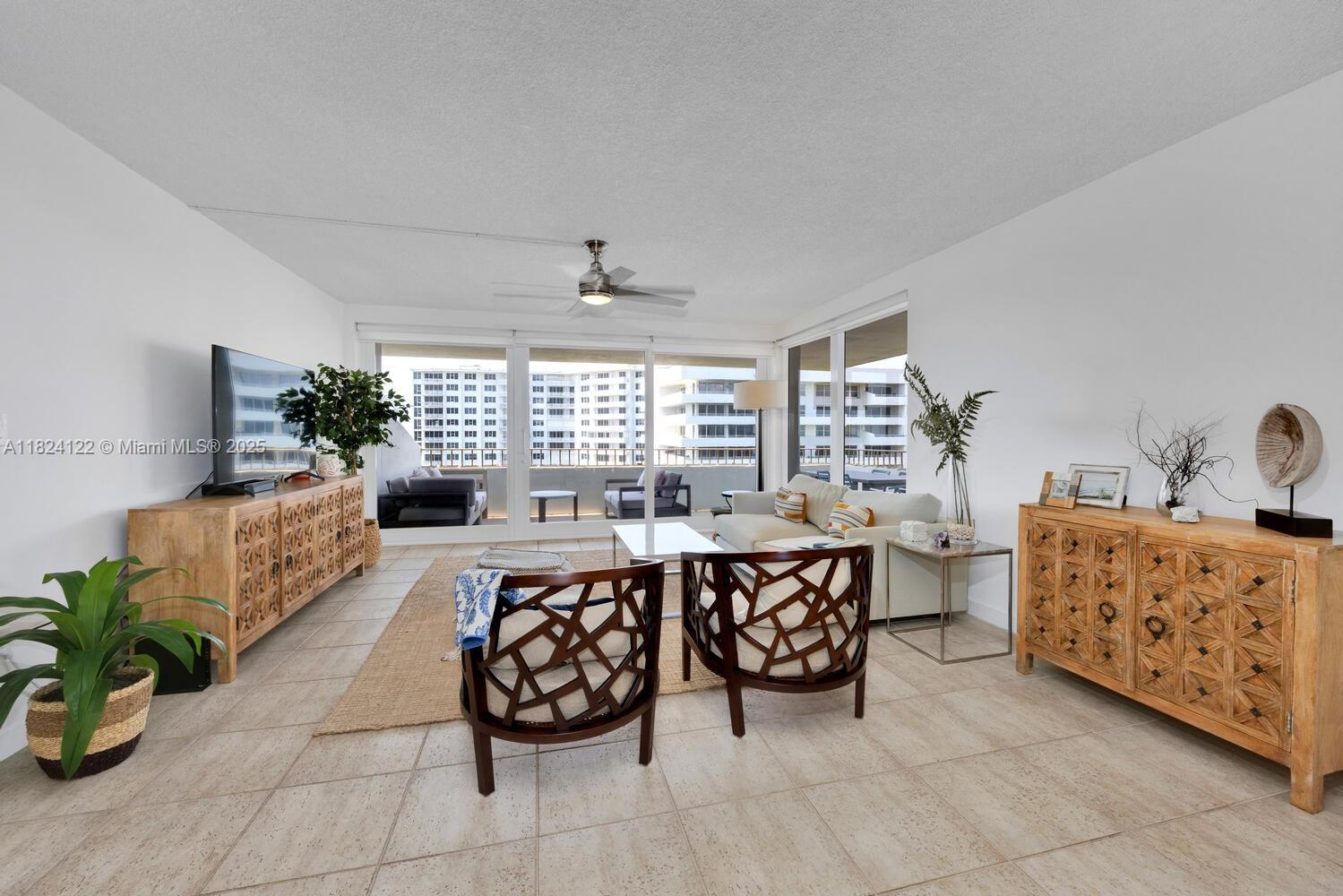 177 Ocean Lane Dr #1009, Key Biscayne FL 33149