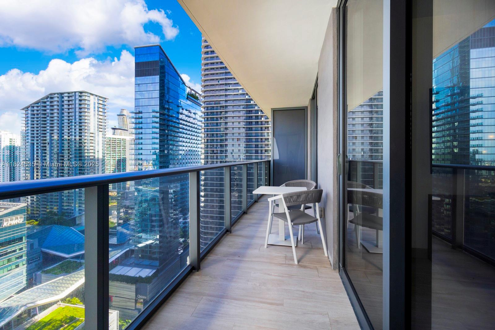 55 SW 9th St #3010, Miami FL 33130