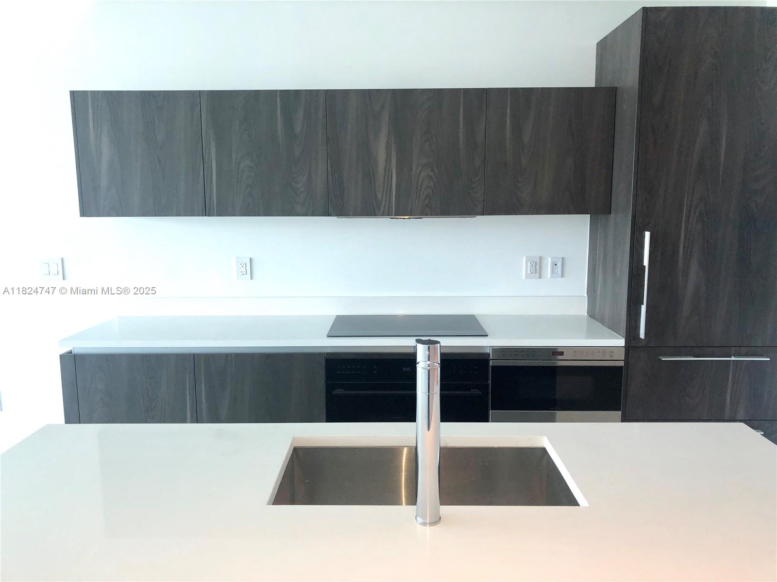 480 NE 31st St #4806, Miami FL 33137