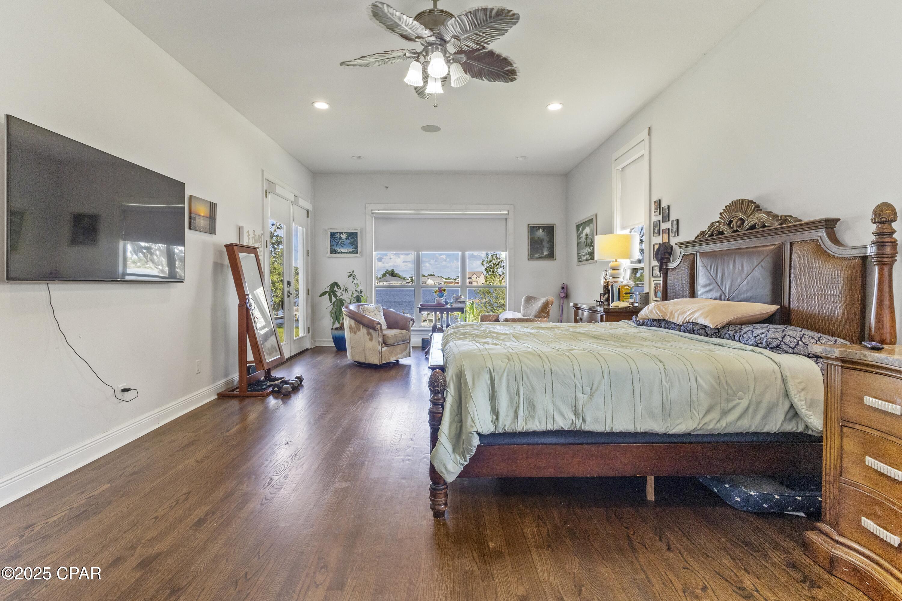 Image 12 For 2502 Country Club Drive