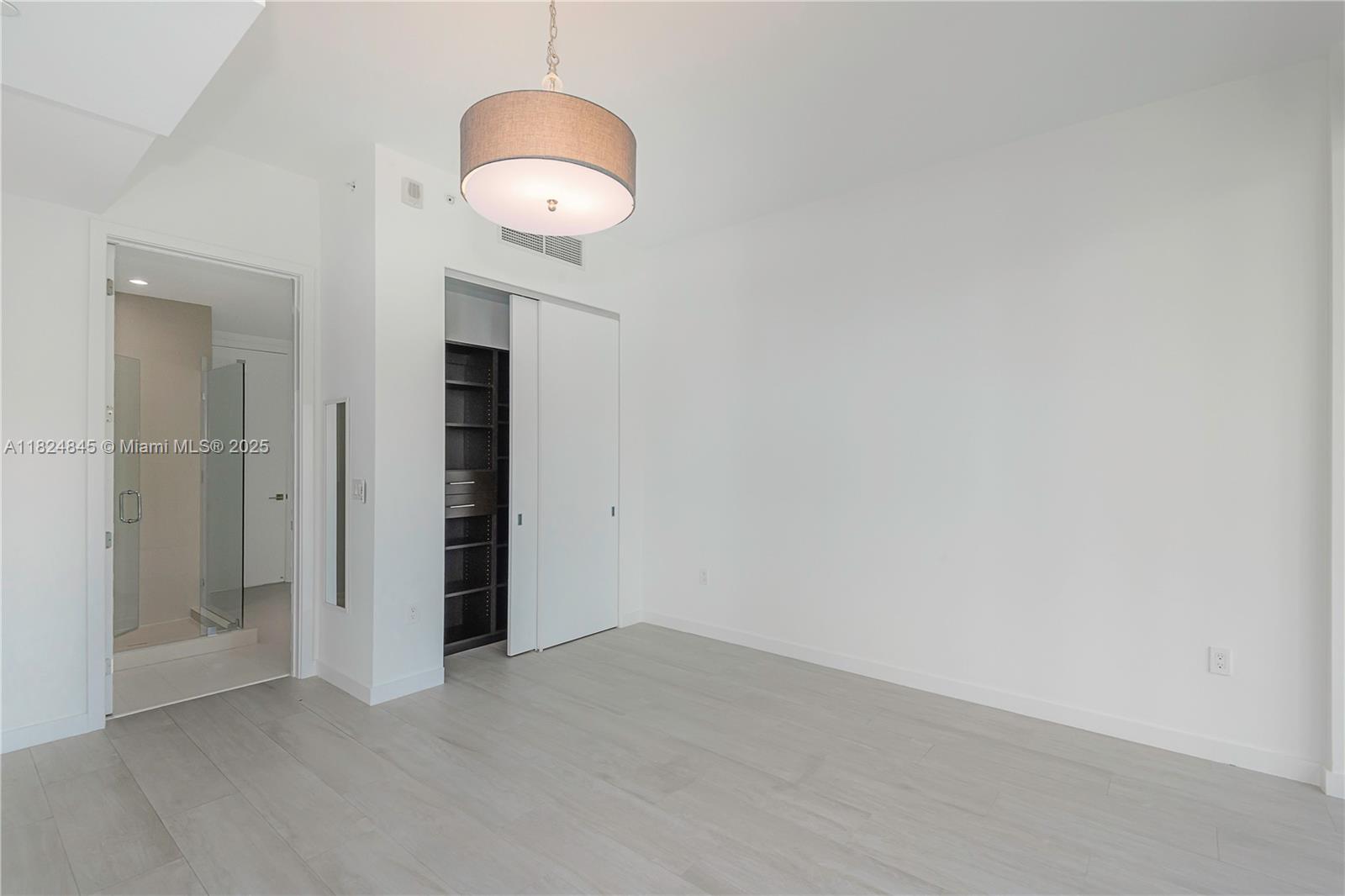 2831 S Bayshore Dr #605, Miami FL 33133
