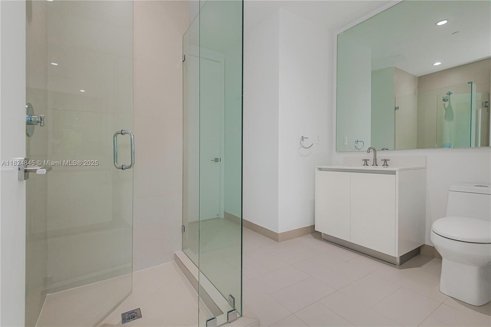 2831 S Bayshore Dr #605, Miami FL 33133