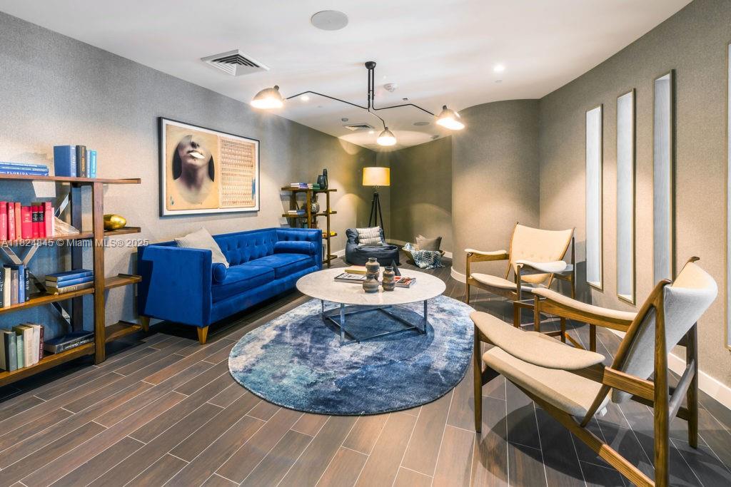 2831 S Bayshore Dr #605, Miami FL 33133