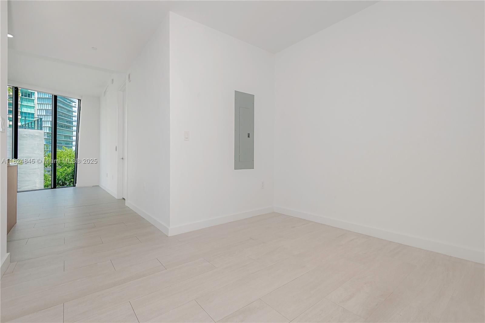 2831 S Bayshore Dr #605, Miami FL 33133