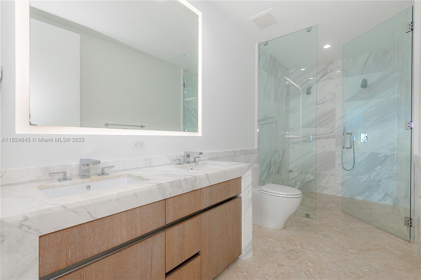 2831 S Bayshore Dr #605, Miami FL 33133
