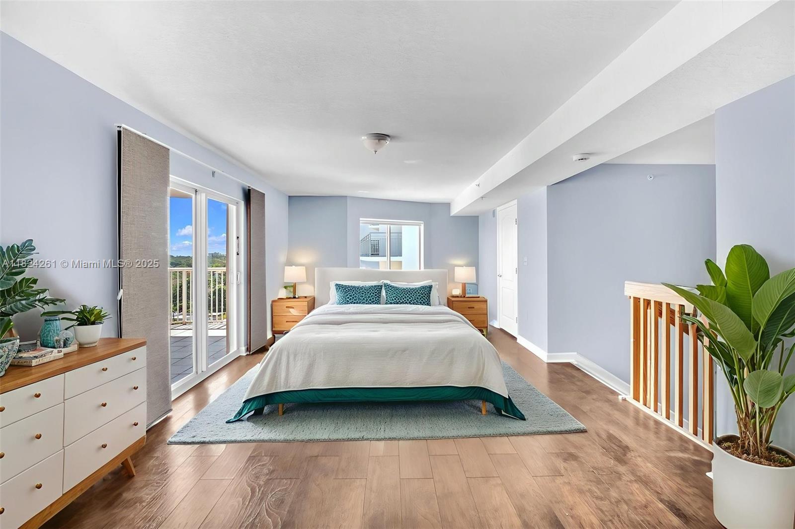 Apartamento à Venda em Miami, FL