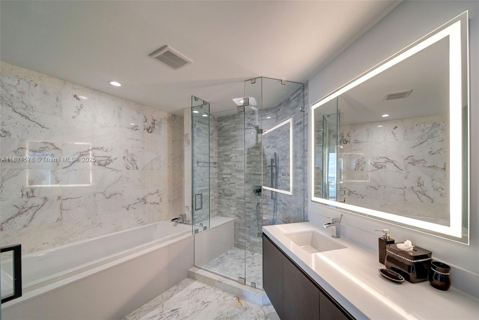 851 NE 1st Avenue #3003, Miami FL 33132
