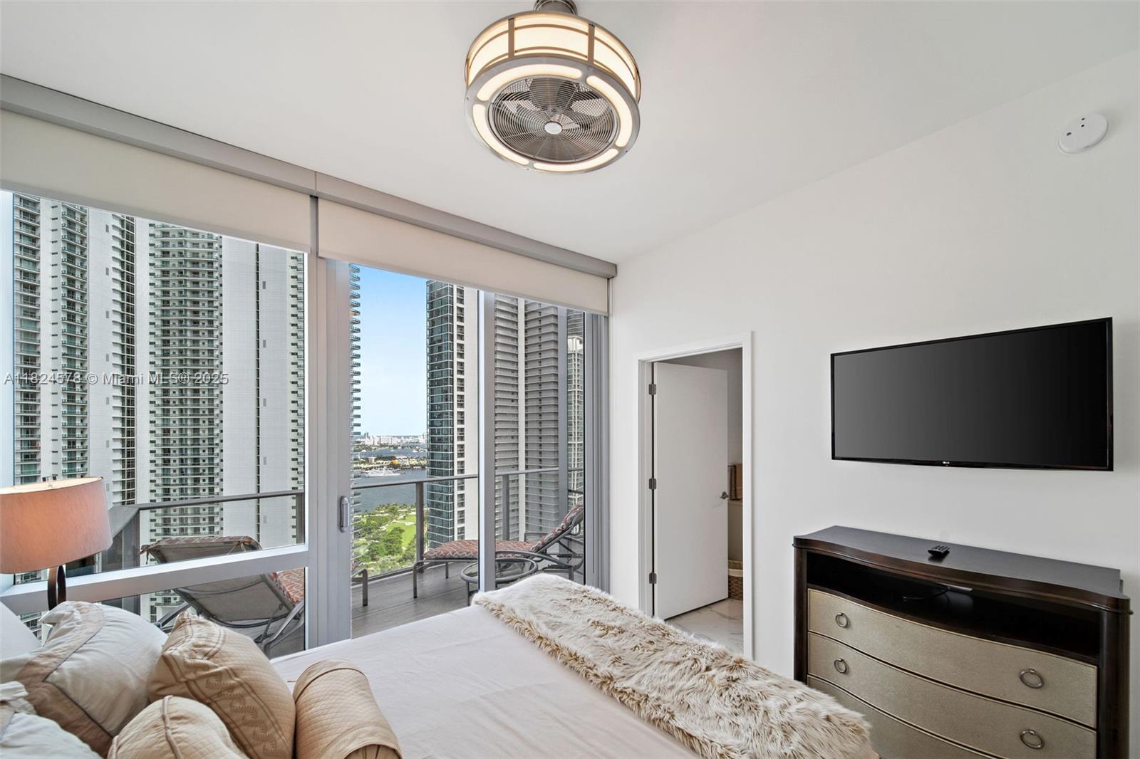 851 NE 1st Avenue #3003, Miami FL 33132